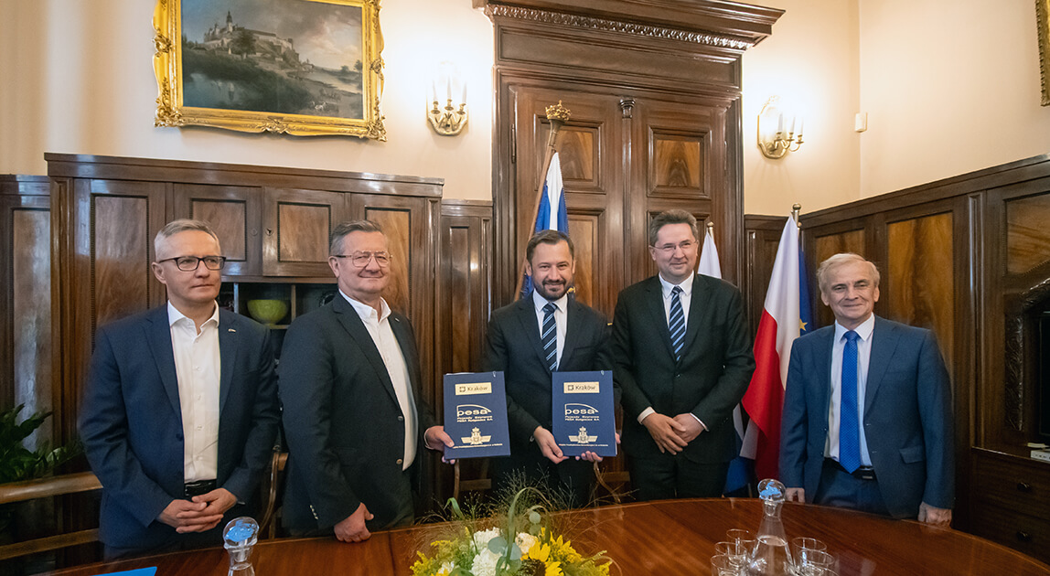 Dwukierunkowe tramwaje Kraków – podpisanie umowy MPK i PESA