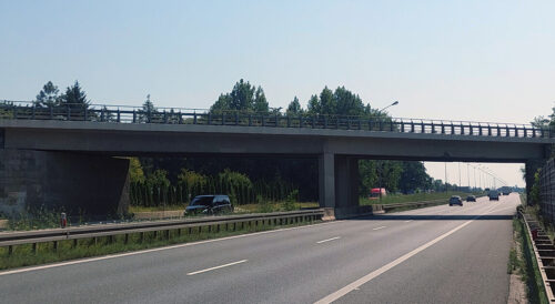 Uszkodzony wiadukt nad A4 koło Krajkowa – widok konstrukcji