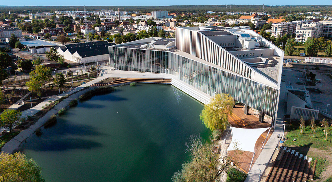 Kampus Akademii Muzycznej w Bydgoszczy – widok na nowoczesny budynek