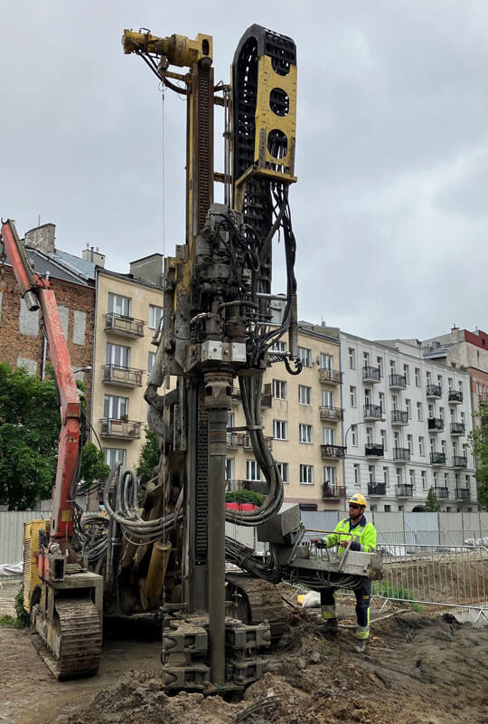 Stump Wiercenie mikropali w orurowaniu