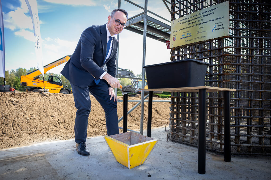 Wmurowanie kamienia węgielnego – południowa obwodnica Ostrołęki - minister infrastruktury