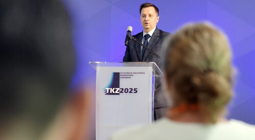 Prezes Wód Polskich Mateusz Balcerowicz na otwarciu XXI Konferencji Technicznej Kontroli Zapór