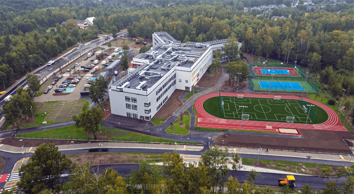 Szkoła podstawowa na Strzeszynie – wykonana przez Mostostal Warszawa