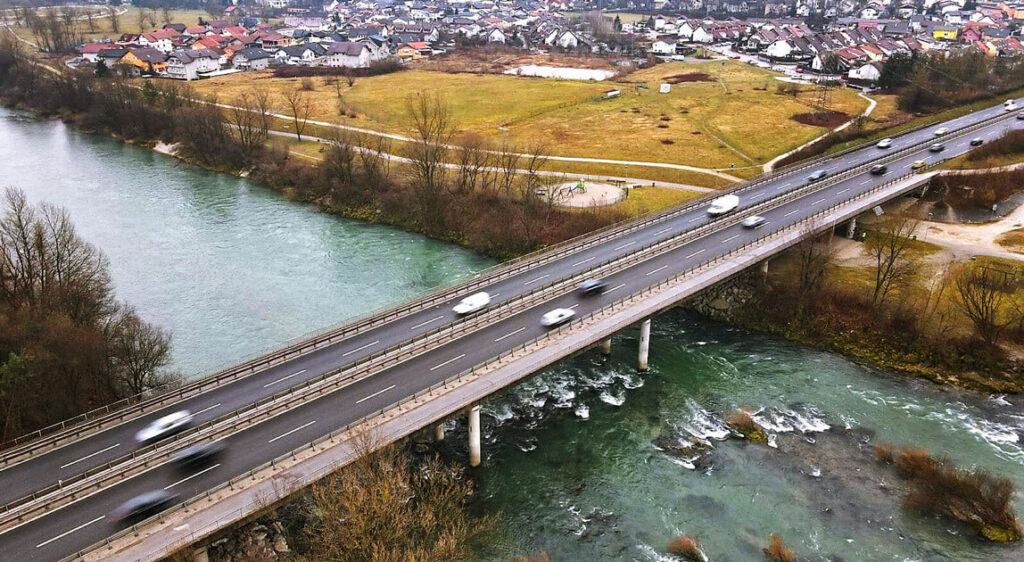 Most drogowy w Tomačevie