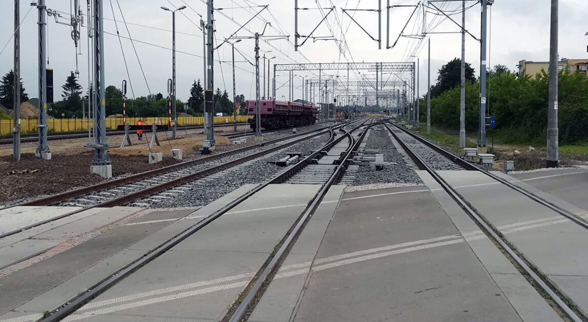 Nowe rozwiązania zwiększające bezpieczeństwo na przejazdach kolejowo-drogowych