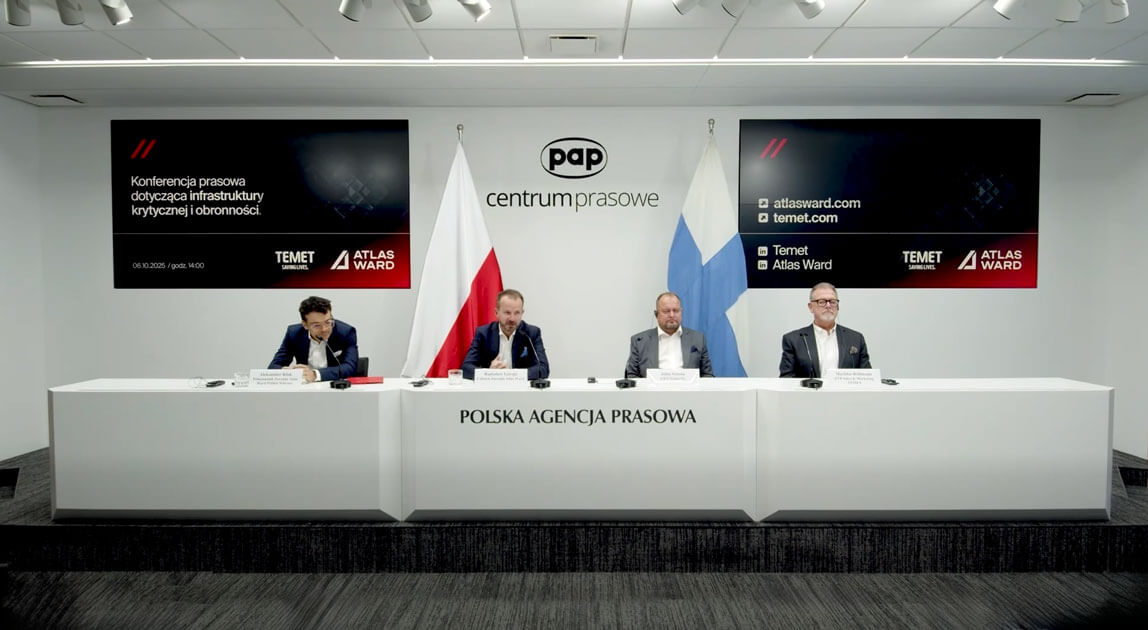 Przedstawiciele Atlas Ward oraz Temet podczas konferencji prasowej