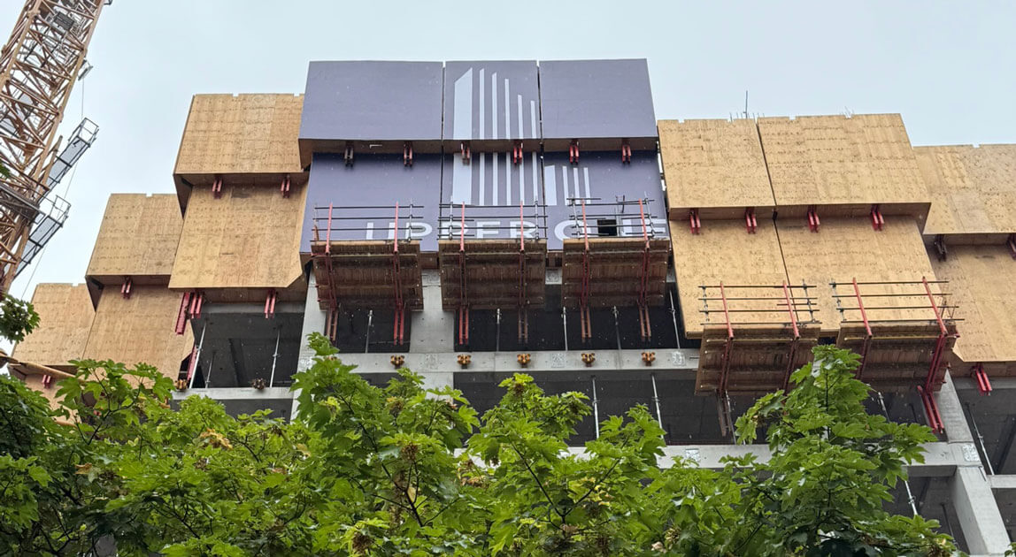 Budowa kompleksu Upper One w Warszawie