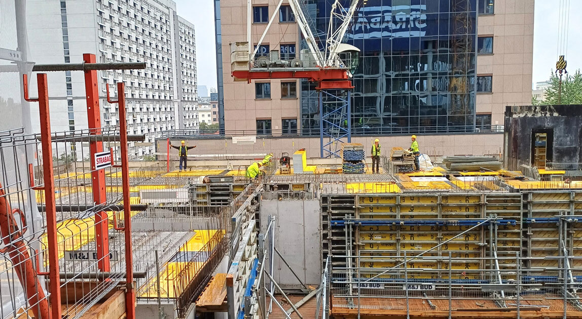 Prace betonowe na kondygnacjach Upper One