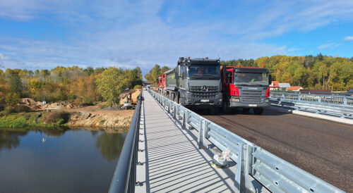 Nowy most na Narwi koło Wizny – próba obciążeniowa ciężarówkami