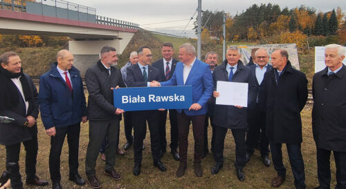 Podpisanie umowy na realizację stacji Biała Rawska