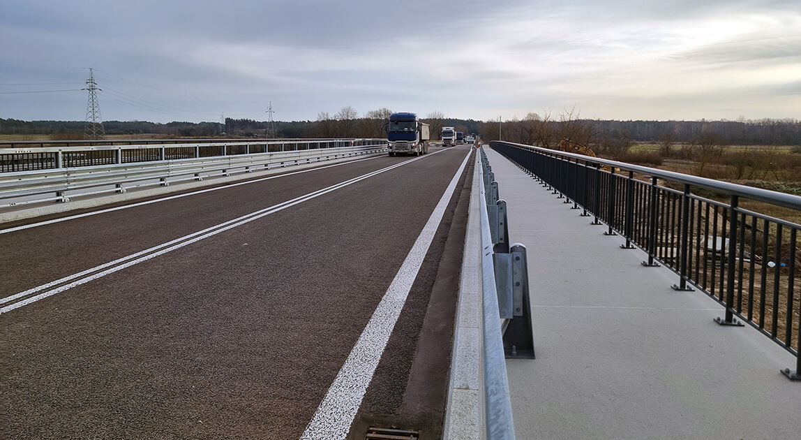 Otwarto most przez Narew w rejonie Wizny