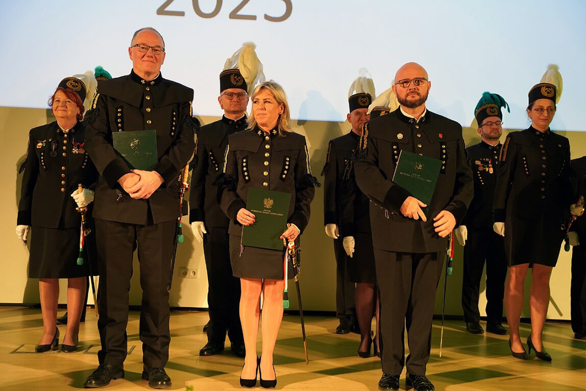 Honorowe szpady górnicze – wyróżnieni przedstawiciele państwowej służby geologicznej