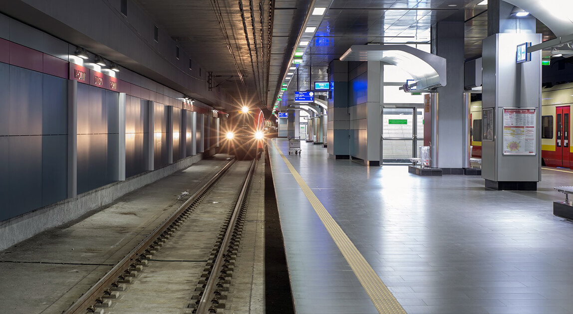 Punktualność ruchu kolejowego – działania PLK SA na sieci kolejowej – pociąg SKM