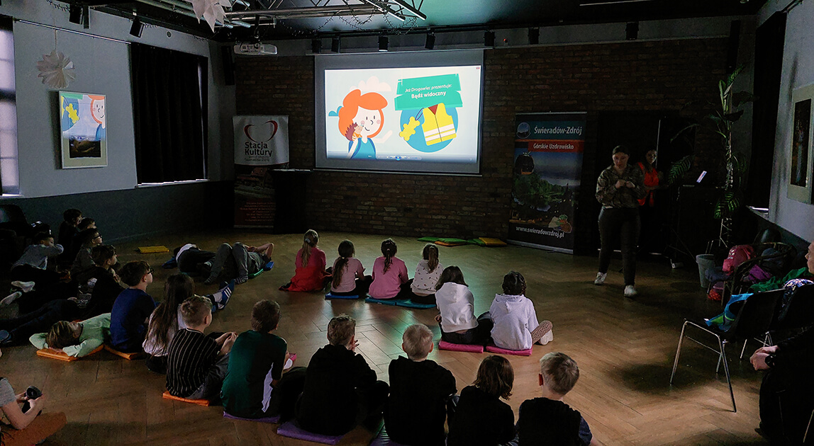 Bezpieczeństwo w Świeradowie-Zdroju – spotkanie edukacyjne z dziećmi
