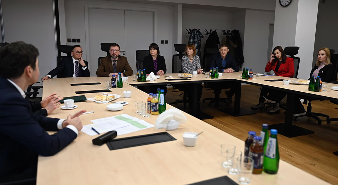 Usuwanie nielegalnych odpadów na Śląsku – spotkanie w Sosnowcu