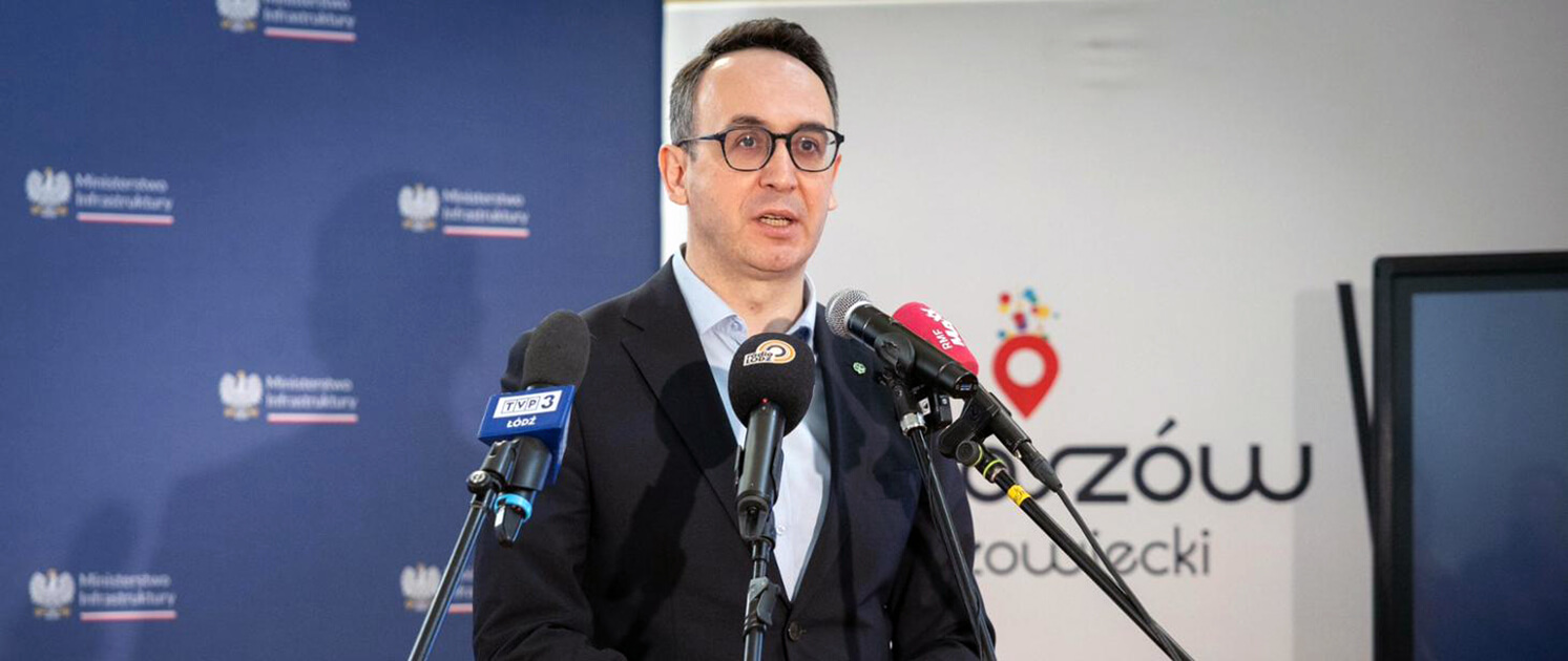 Skrzyżowania bezkolizyjne – minister infrastruktury Dariusz Klimczak