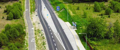 Budowa chodników przy DK21 i DK22 – bezpieczeństwo pieszych