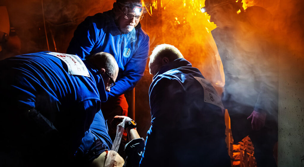 Niesienie pierwszej pomocy podczas wypadku masowego