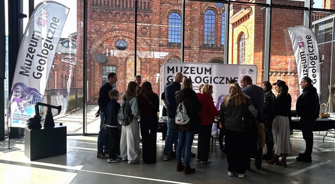Urodziny Ignacego Łukasiewicza – stoisko Muzeum Geologicznego PIG-PIB