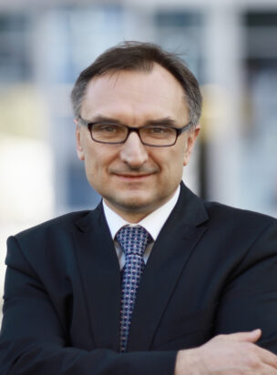 prof. dr hab. inż. TOMASZ SIWOWSKI, kierownik Katedry Dróg i Mostów, Politechnika Rzeszowska