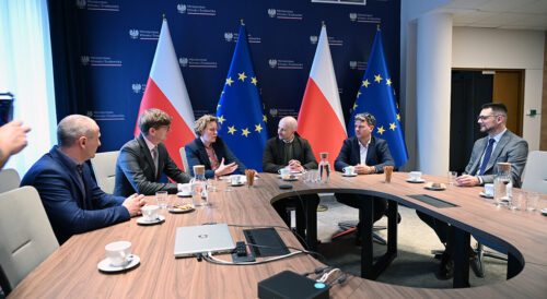 Centralny Azyl dla Zwierząt – podpisanie umowy projektowej