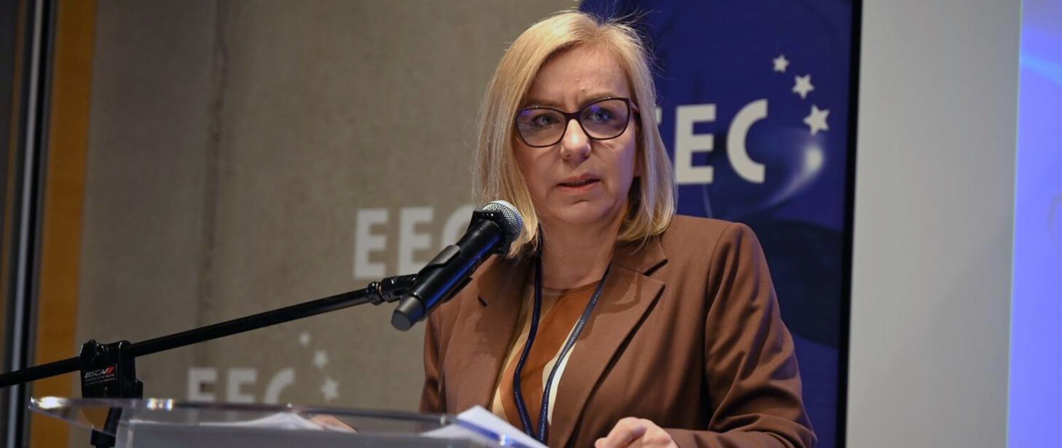 Minister klimatu podczas wystąpienia o zielonej gospodarce na Europejskim Kongresie Gospodarczym w Katowicach, zielona gospodarka na EKG