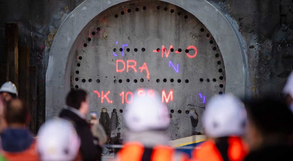 Podłęże–Piekiełko: pierwszy tunel kolejowy wydrążony