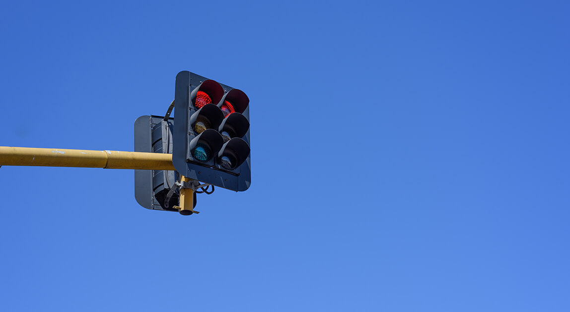 Poprawa bezpieczeństwa na DK42 w Przedborzu – sygnalizacja świetlna