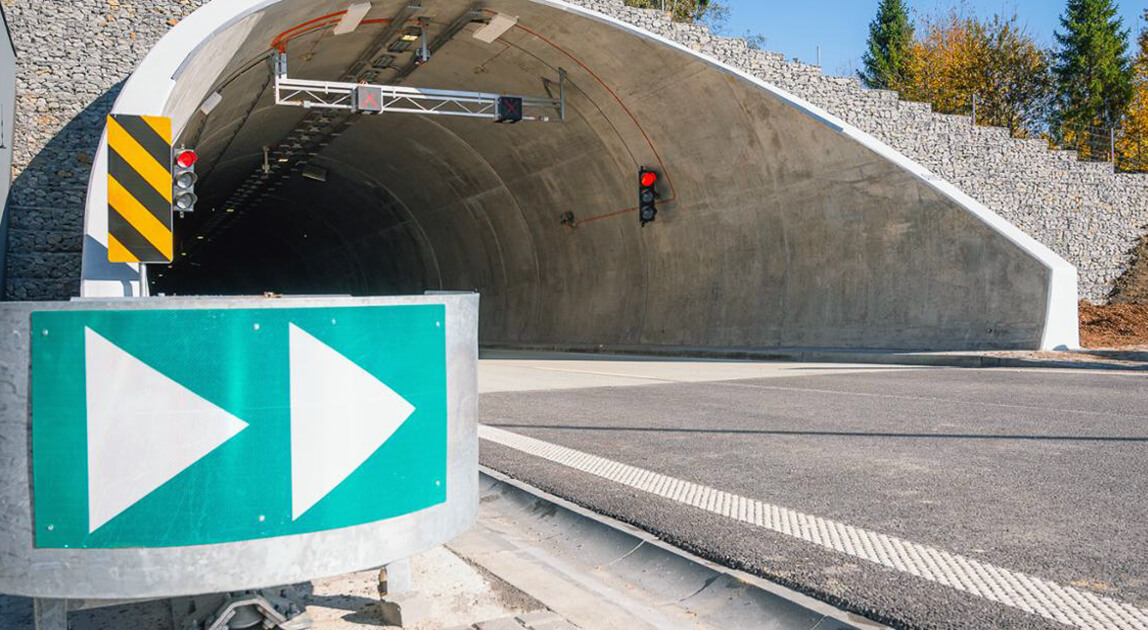Bezpieczna jazda przez tunele, tunel drogowy na drodze ekspresowej S1