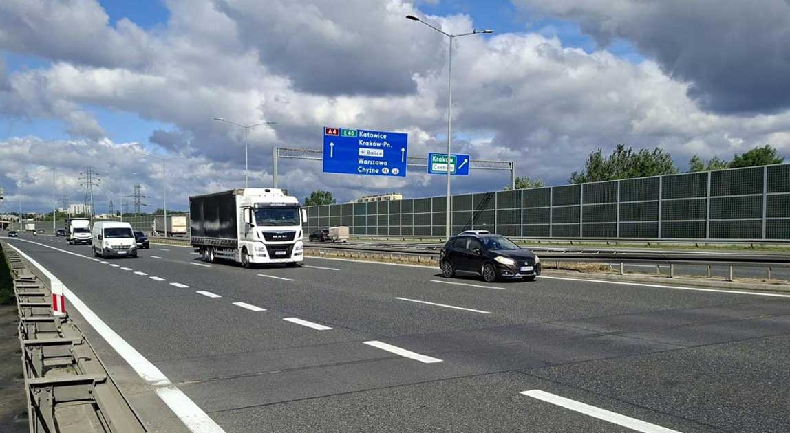 Autostrada A4 w Krakowie w rejonie mostów nad Serafą.
