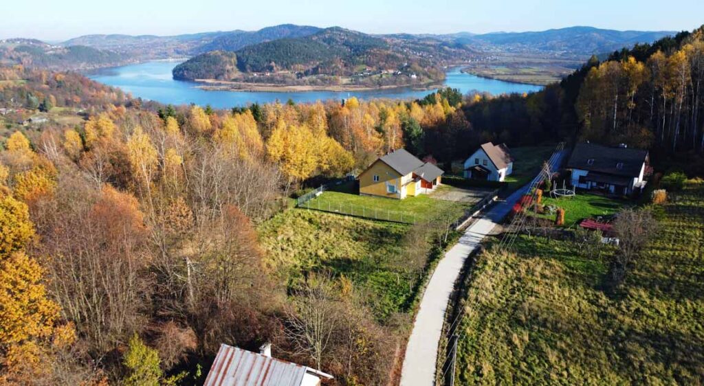 Droga betonowa w gminie Łososina Dolna