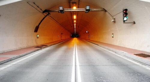 Tunel Emilia w Lalikach zostanie zamknięty na czas remontu nawierzchni drogi ekspresowej S1, tunel w Lalikach