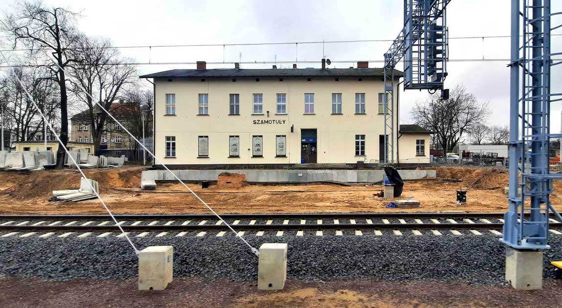 Modernizacja dworca w Szamotułach – zabytkowy budynek dworca kolejowego