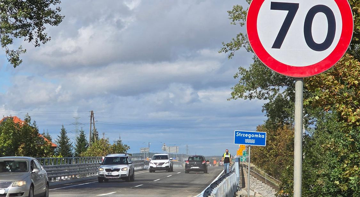 Otwarty po remoncie most nad Strzegomką w ciągu DK34 w Dobromierzu