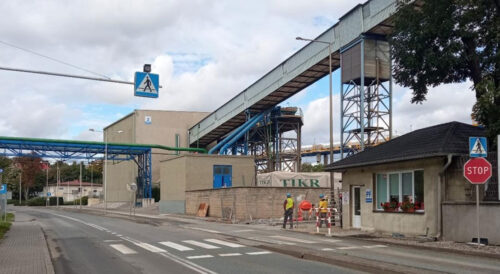 Droga krajowa nr 45 przy cukrowni w Ciężkowicach podczas przebudowy