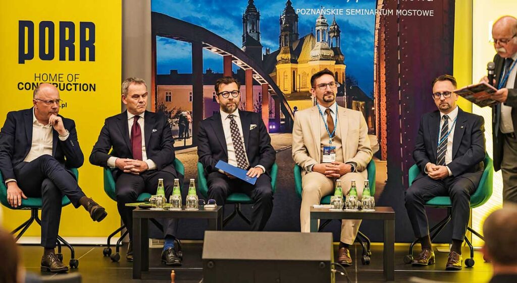 Uczestnicy panelu dyskusyjnego