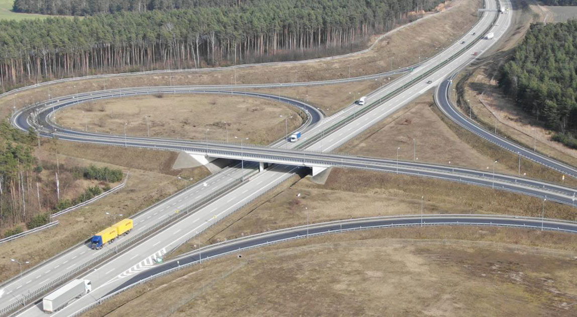 Węzeł Bolesławiec na autostradzie A4 widziany z lotu ptaka