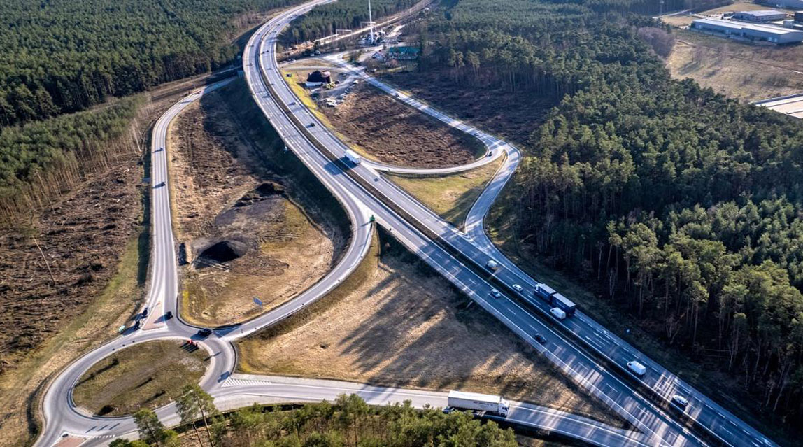 Węzeł Goleniów Południe na drodze ekspresowej S3 z lotu ptaka