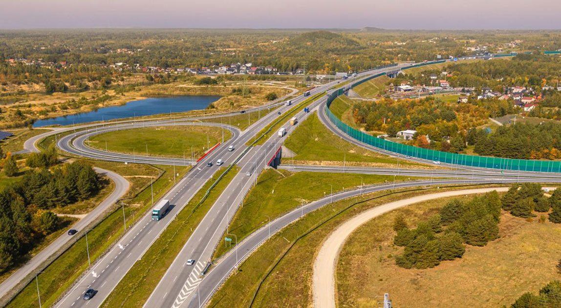 Widok z lotu ptaka na węzeł Częstochowa Blachownia na autostradzie A1