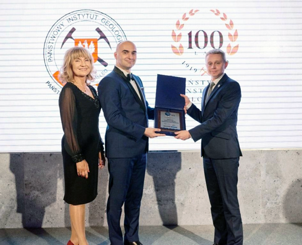 Nagrodę Symbol 2019 odebrał dr Piotr Szrek, fot. Izabela Tob&oacute;r