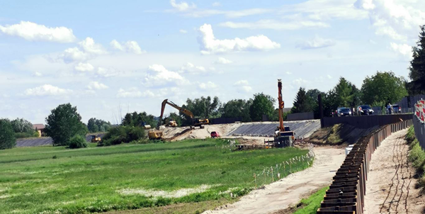 Rozbudowa wału przeciwpowodziowego przy ujściu Sanu do Wisły, fot. Wody Polskie